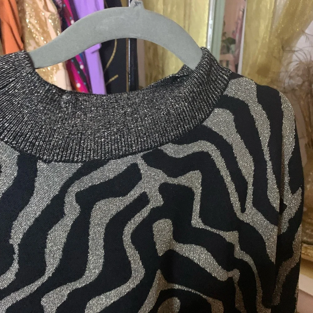 Dress - Picture 4 of 5